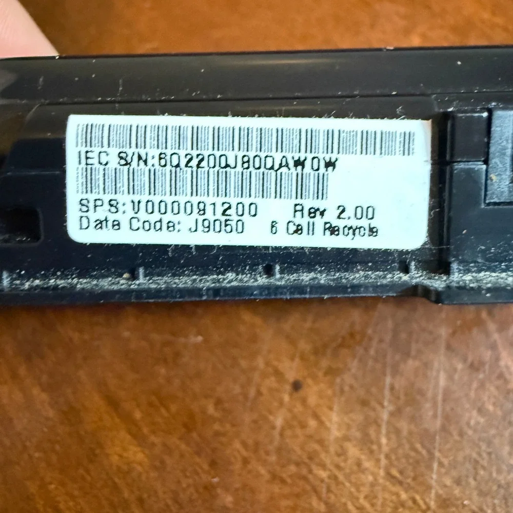Toshiba Satellite L305-S5921 Laptop Intel Pentium Windows Vista Black only parts